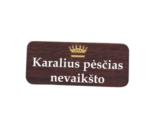 Karalius pėsčias nevaikšto1